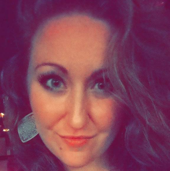 Meet your Posher, Marlene - Picture 1 of 1